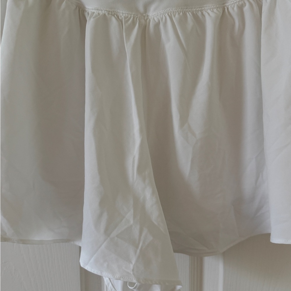 Offline by Aerie White Crossover Skirted Active Skort Size L EUC - Picture 10 of 13